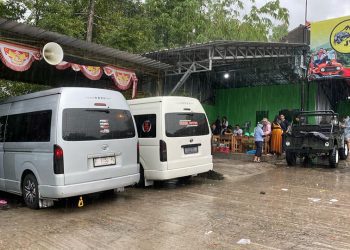 Liburan Lebih Nyaman dengan Sewa Mobil Hiace Commuter
